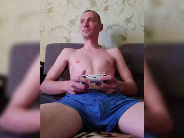 Alex19901990