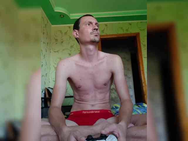 Alex19901990