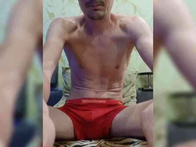 Alex19901990
