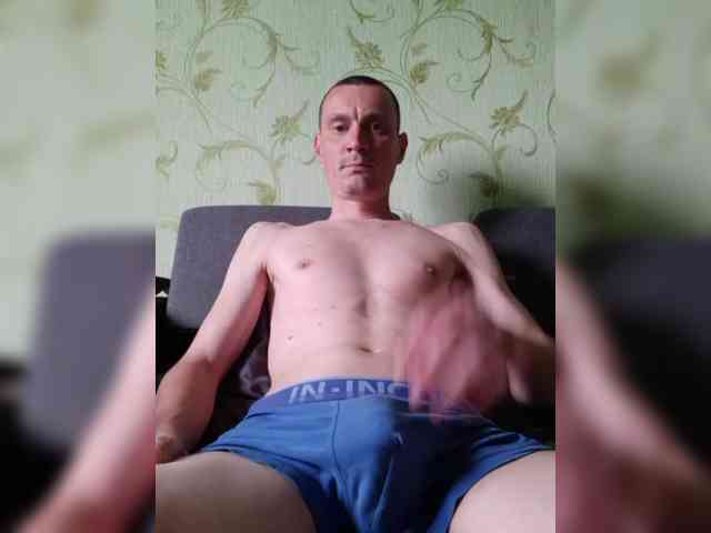 Alex19901990
