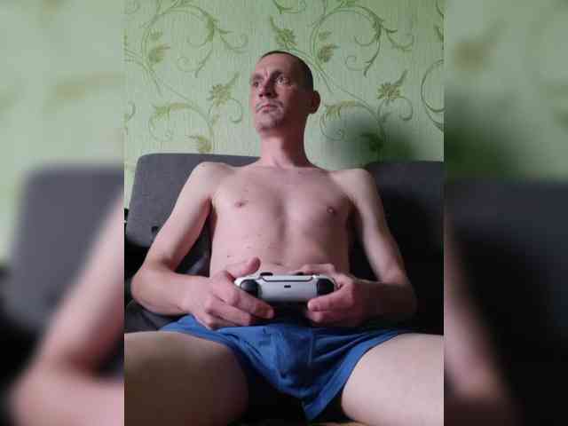 Alex19901990