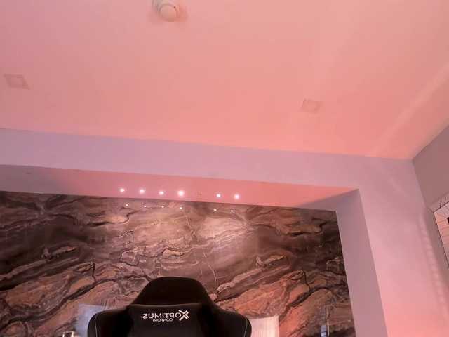 KylaMorrison live cam