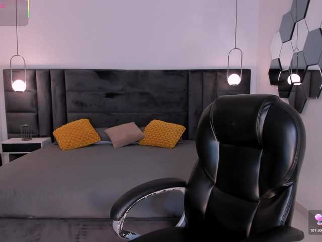 KylaMorrison live cam on BongaCams