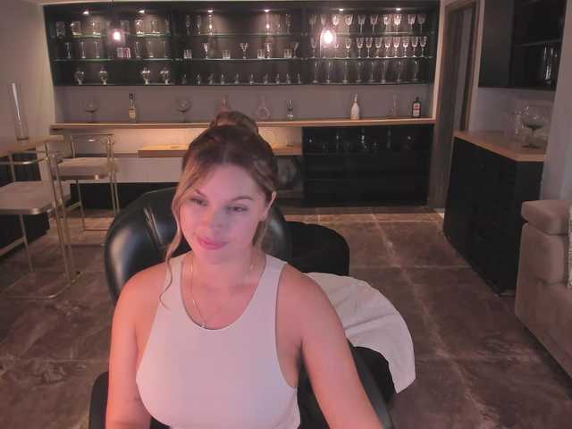 KylaMorrison live cam on BongaCams