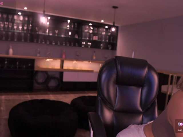 KylaMorrison live cam on BongaCams