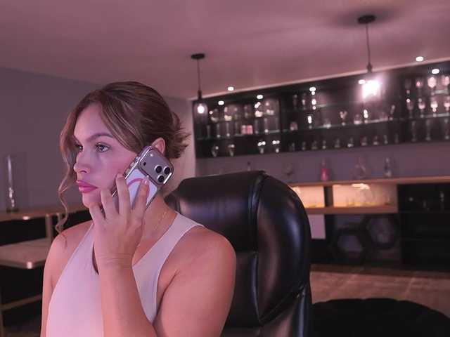 KylaMorrison live cam on BongaCams