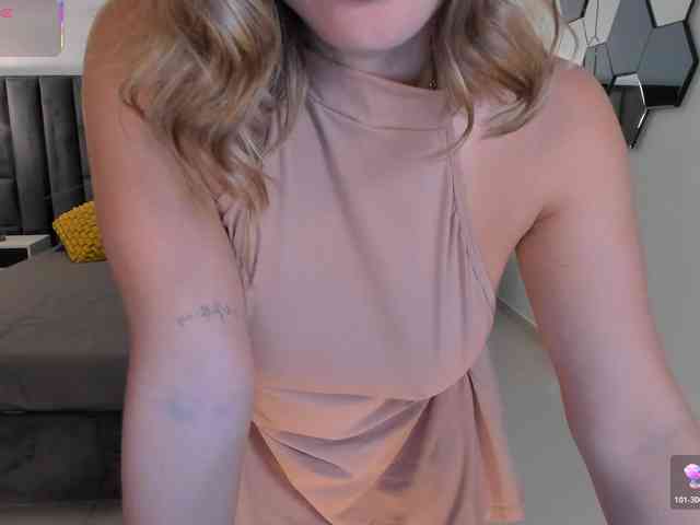 KylaMorrison webcam