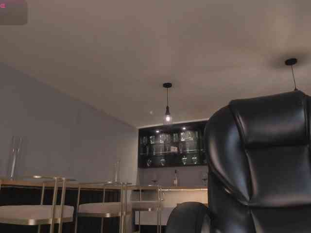 kylamorrison's live room