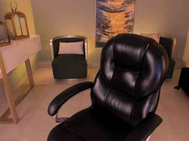 KylaMorrison webcam