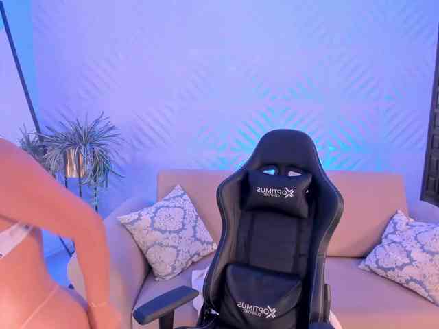KylaMorrison webcam