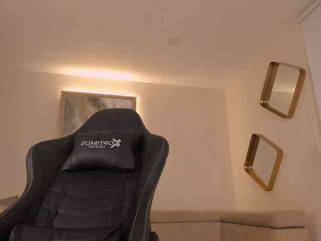 KylaMorrison webcam