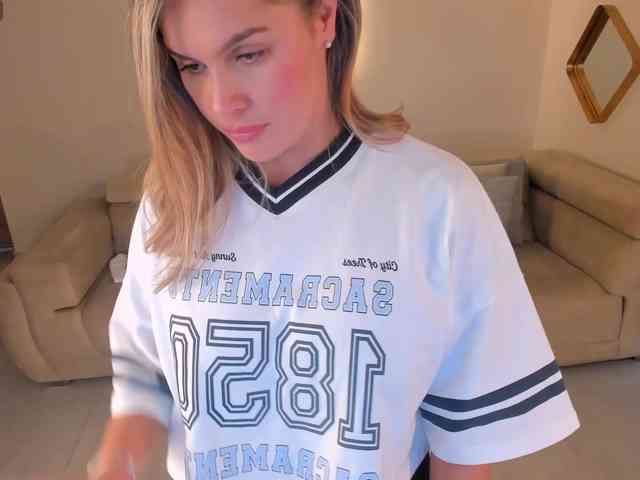 KylaMorrison webcam