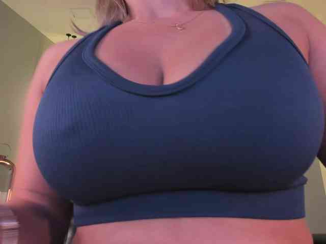 Modelo: KylaMorrison