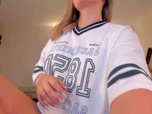 KylaMorrison webcam