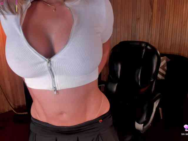 KylaMorrison webcam