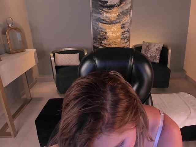 KylaMorrison webcam