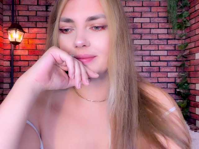 kisskissssss live webcam show