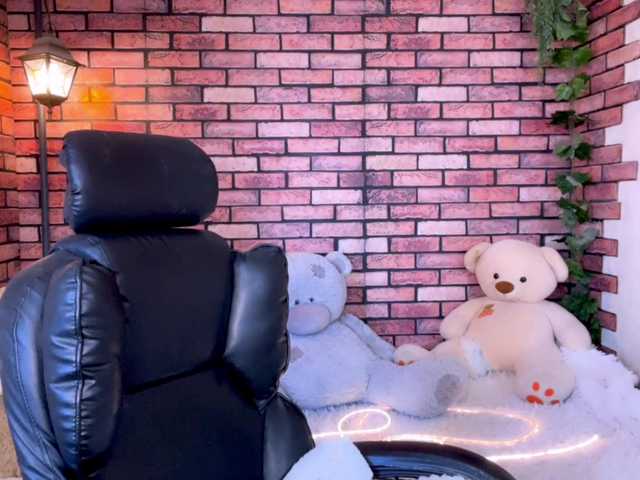 kisskissssss