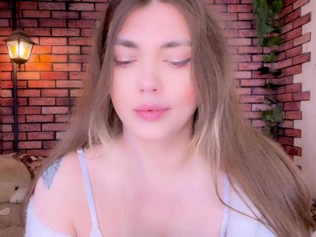 kisskissssss's BongaCams show and profile