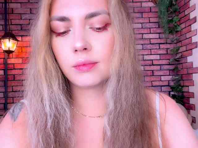 kisskissssss Live Webcam on BongaCams