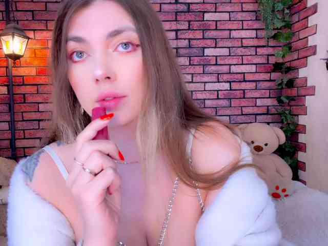 kisskissssss webcam
