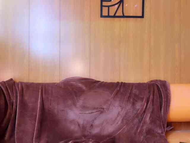 kisskissssss webcam