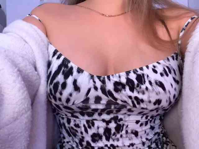 kisskissssss webcam