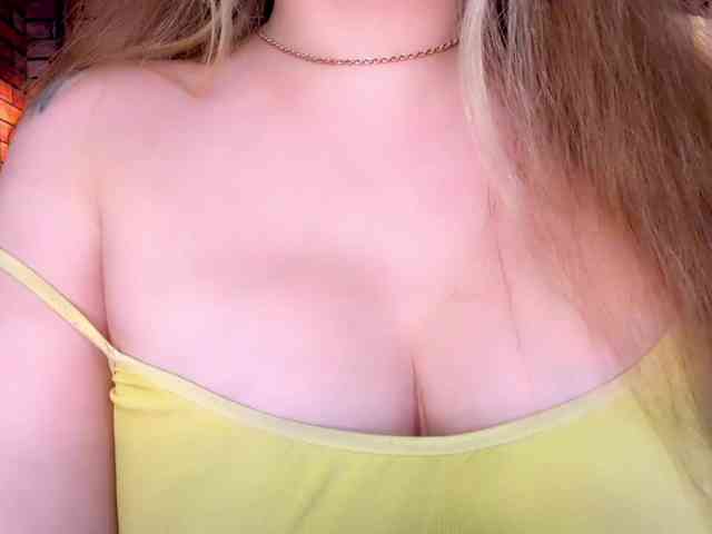 kisskissssss webcam