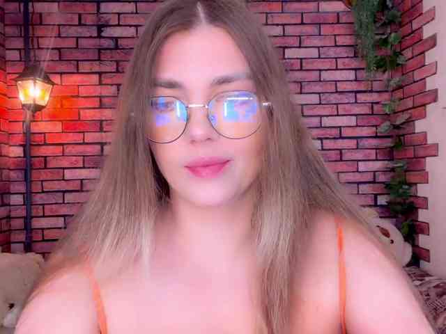 kisskissssss webcam