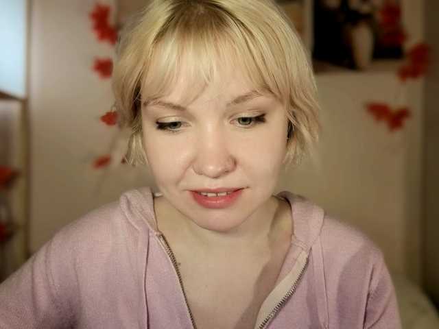 Tikoffka live cam on BongaCams