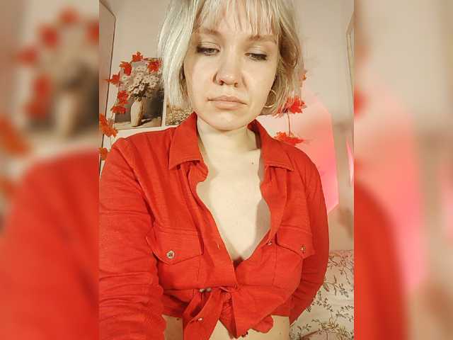 Tikoffka live cam on BongaCams