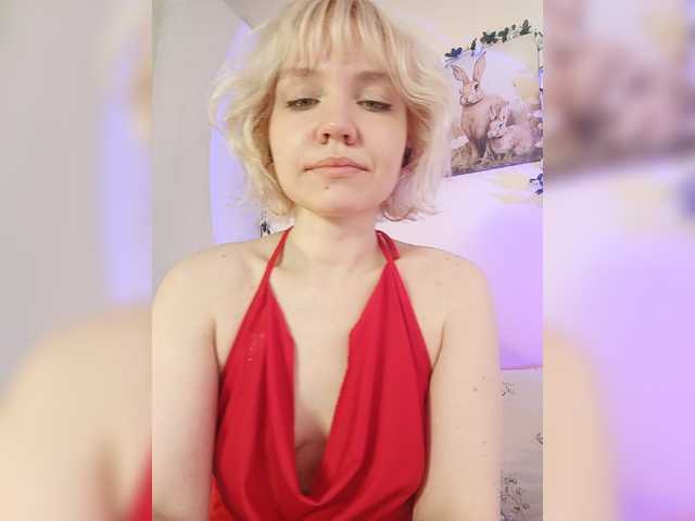 Tikoffka live cam on BongaCams