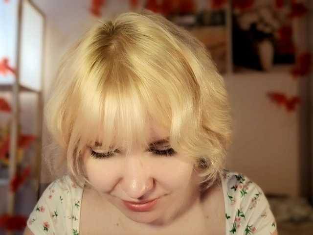 Tikoffka live cam on BongaCams
