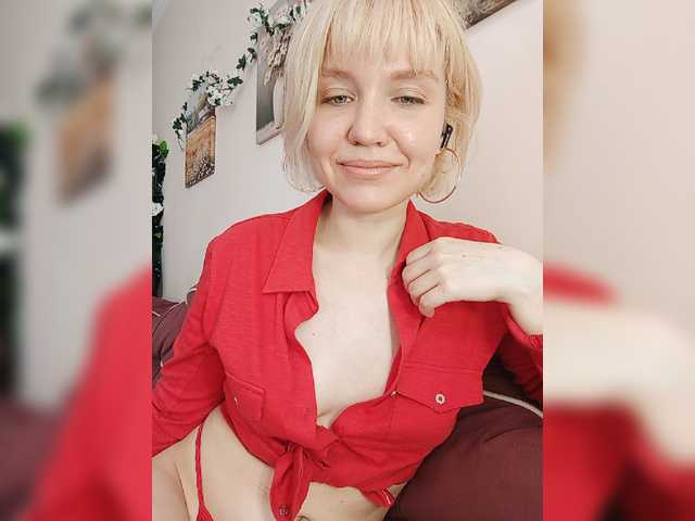 Tikoffka live cam on BongaCams