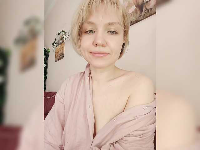 Tikoffka's BongaCams show and profile