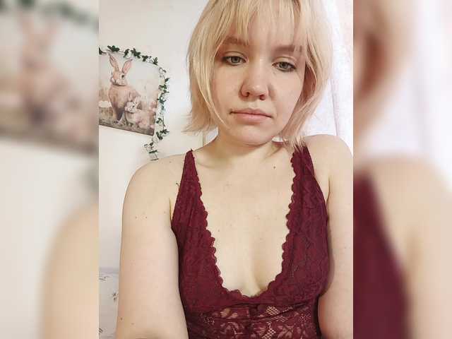 Tikoffka live cam on BongaCams