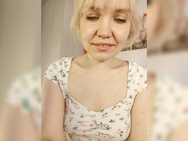 Tikoffka, en vivo ahora en BongaCams