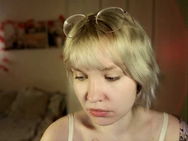 Tikoffka live cam on BongaCams