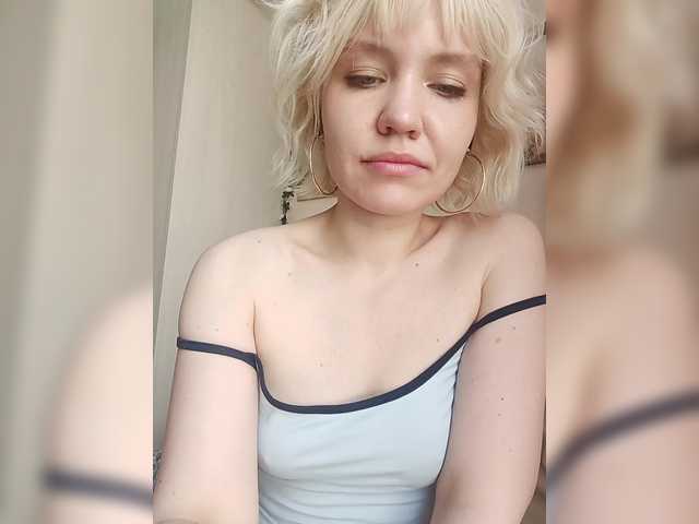 Tikoffka live cam on BongaCams