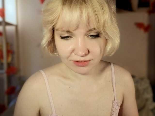 Tikoffka live cam on BongaCams