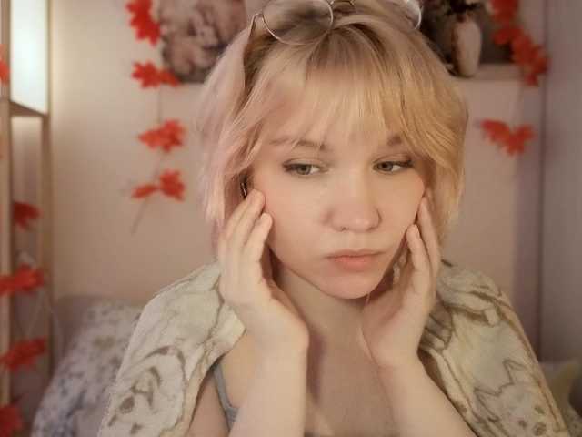LadyAnny — live female cam