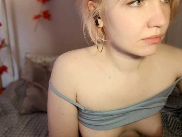 Tikoffka live cam on BongaCams