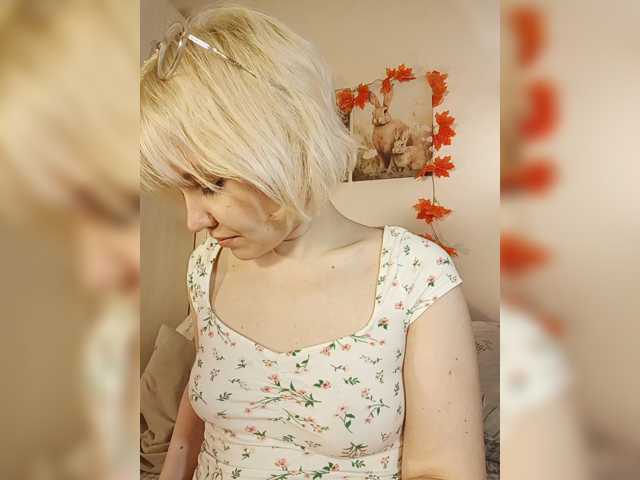 Tikoffka live cam on BongaCams