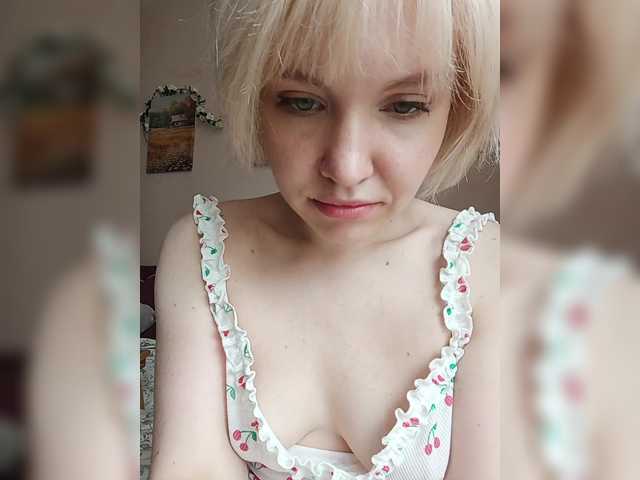 Tikoffka live cam on BongaCams