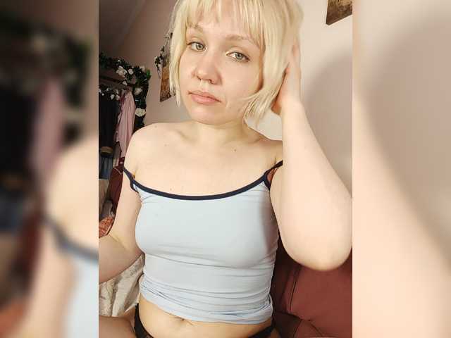 Live трансляция LadyAnny - Runet.cam
