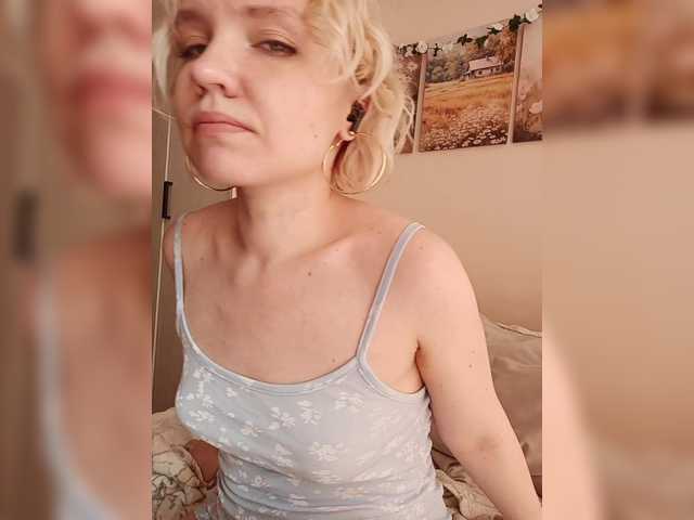 Tikoffka live cam on BongaCams