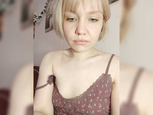 Tikoffka's BongaCams show and profile