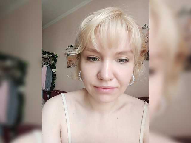 Tikoffka live cam on BongaCams