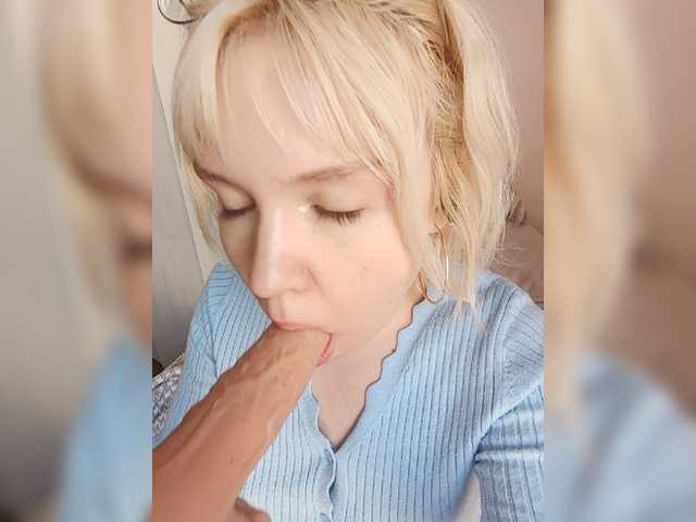 Tikoffka live cam on BongaCams