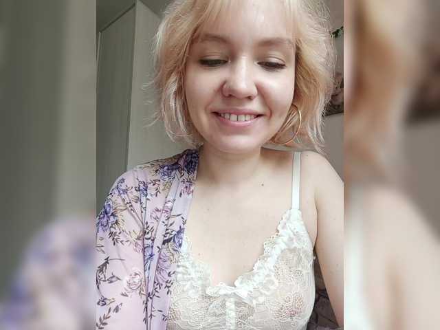 Tikoffka live cam on BongaCams